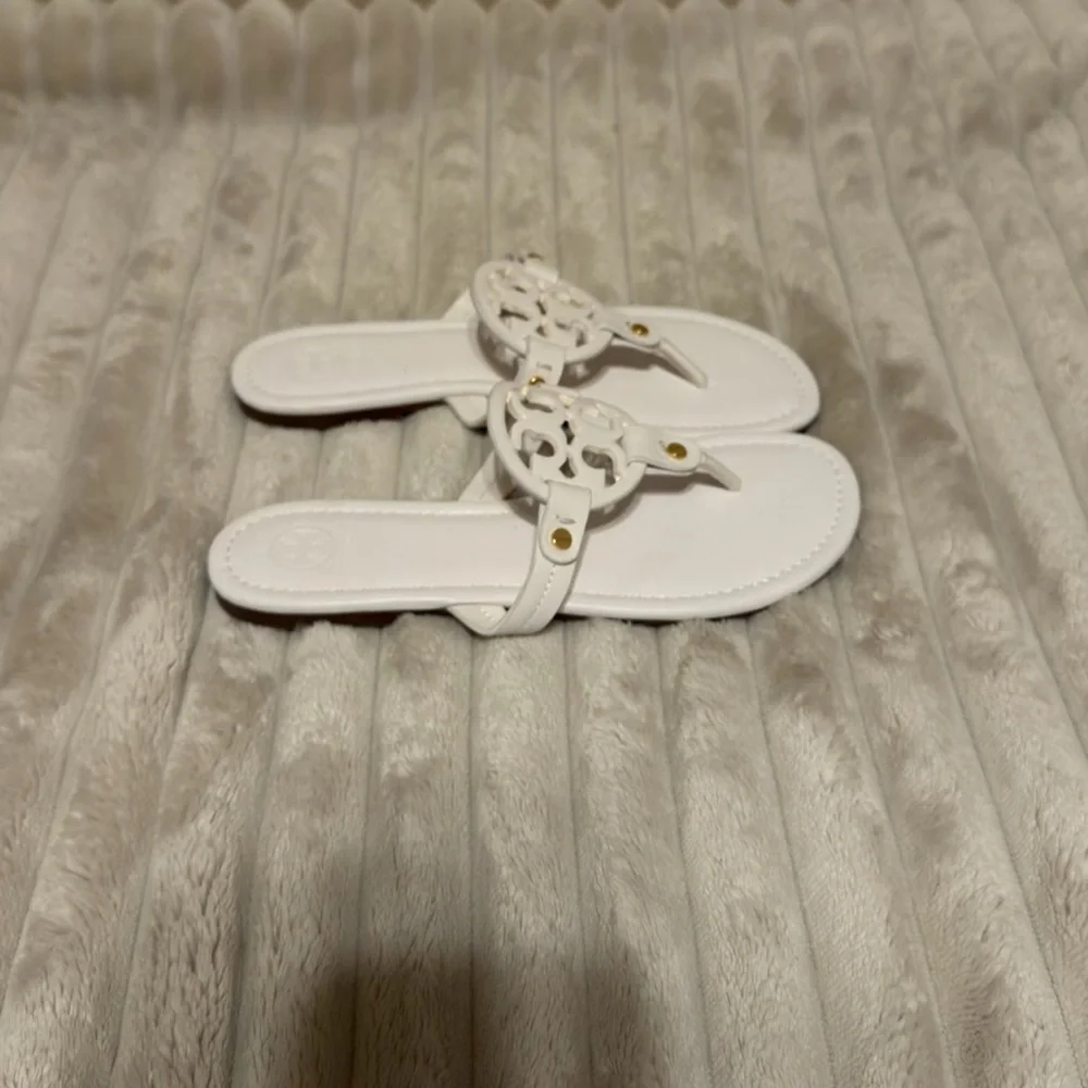 Tory Burch Miller Sandal White / Gold Women’s Size 7 8.5 and 9